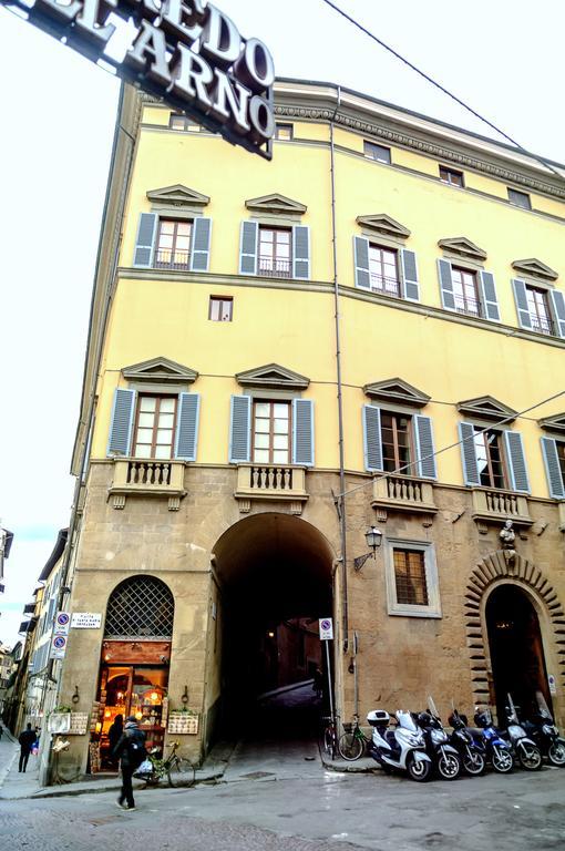 Ferienwohnung Attico Sopr'Arno Florenz Zimmer foto